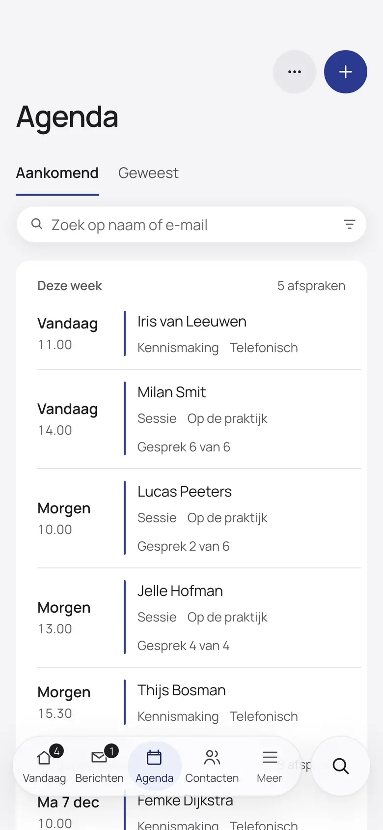 Het scherm De agenda op een telefoon van een verzonnen bedrijf
